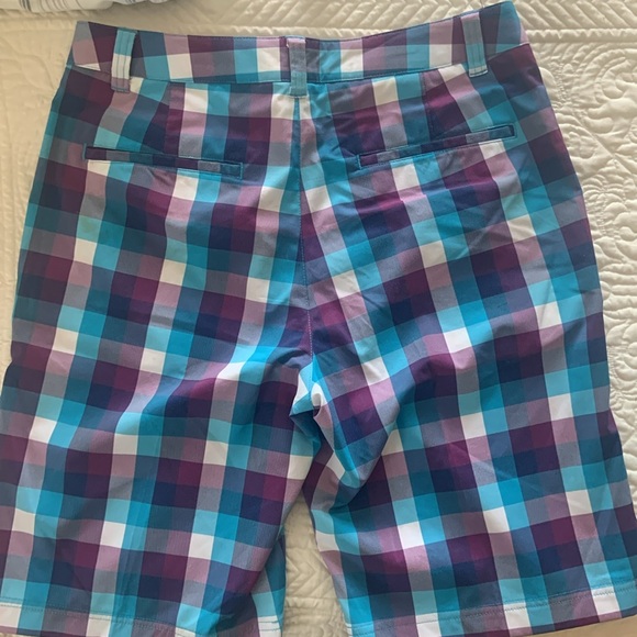 New with tags. Men’s Puma golf shorts. 30” waist. - Picture 2 of 4